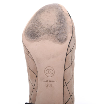 Chanel Suede Quilted Cap Toe Pumps 39 Beige Black 14 of 20