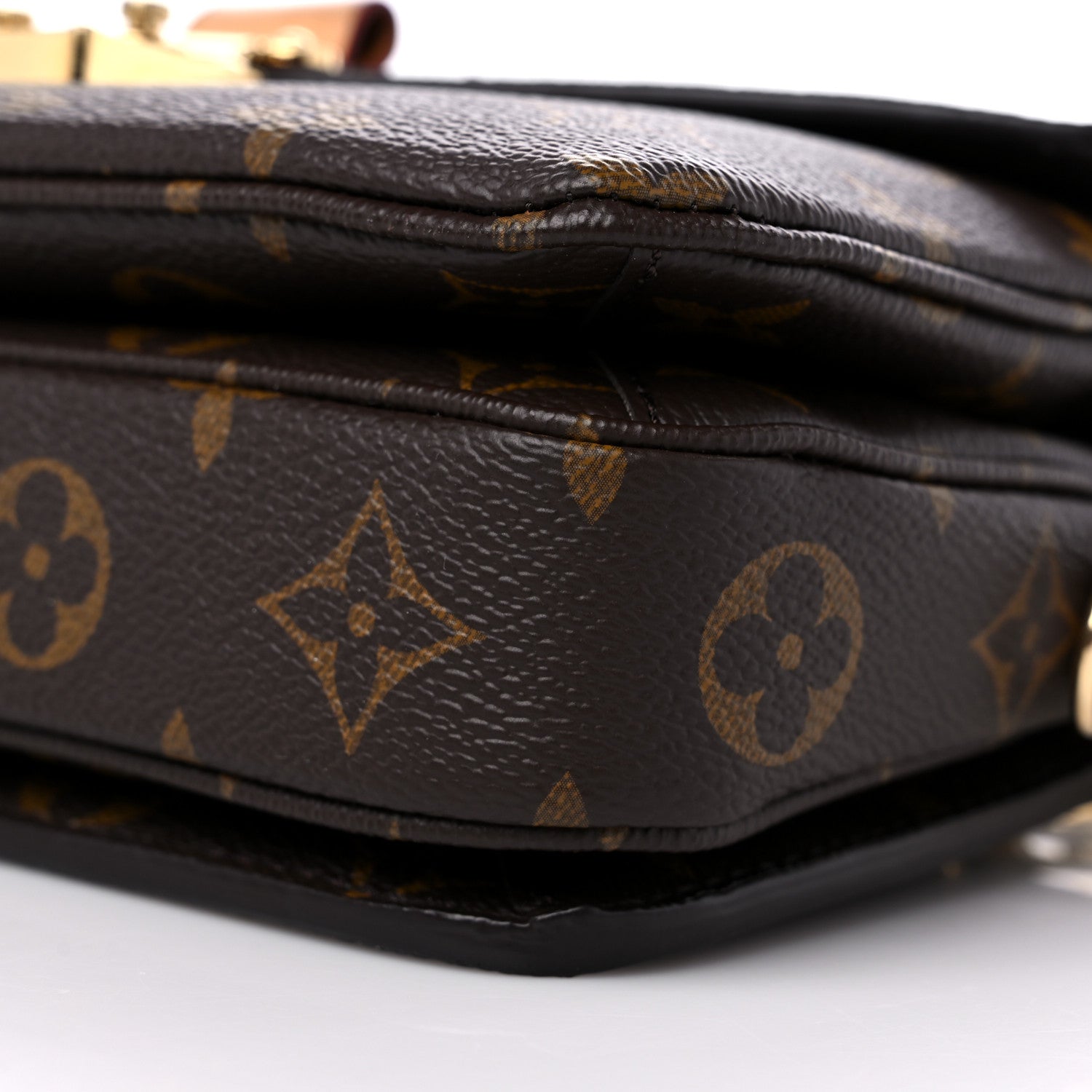 Louis Vuitton Monogram Pochette Metis East West 8 of 11