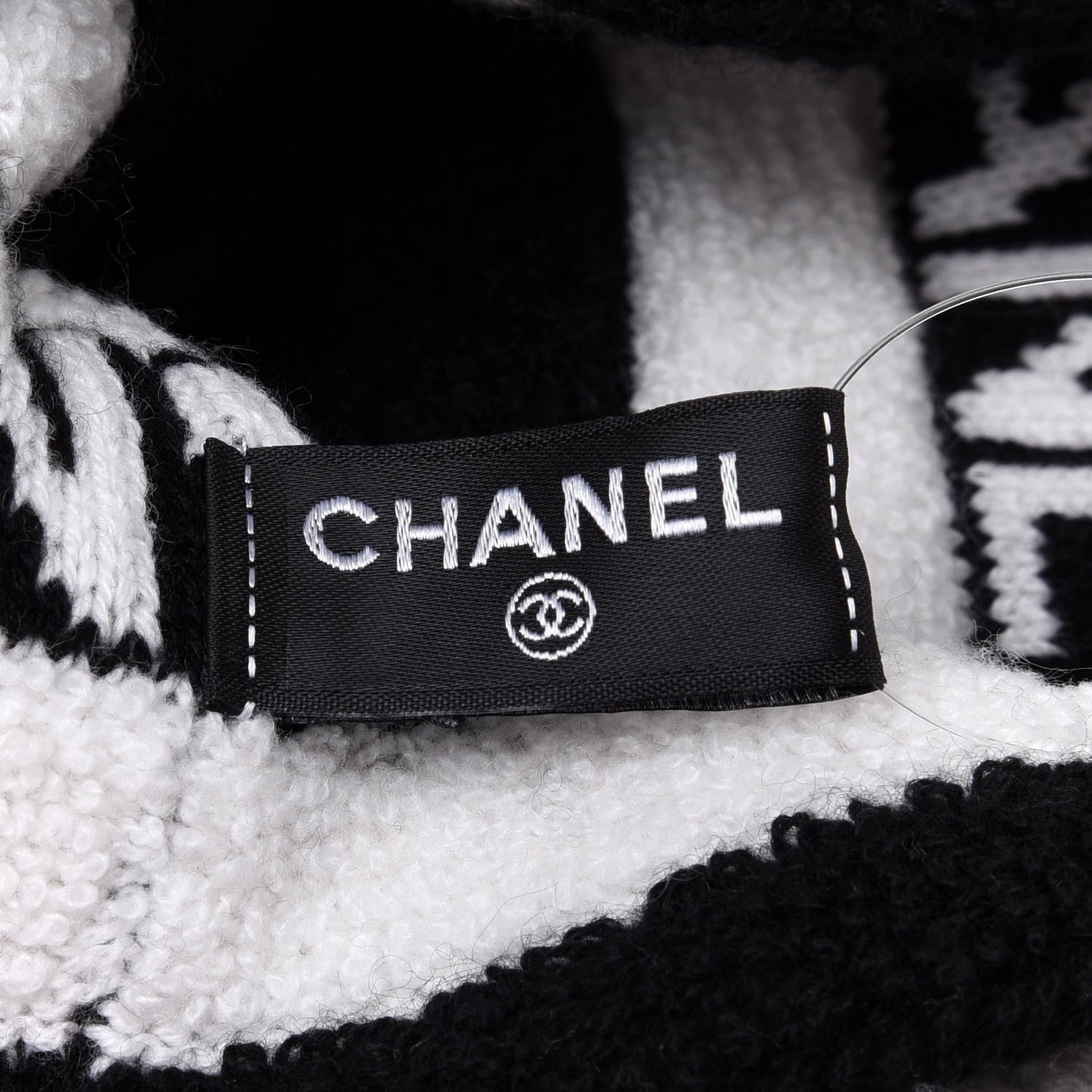 Chanel Cashmere CC Beanie Hat Ecru Black 5 of 7
