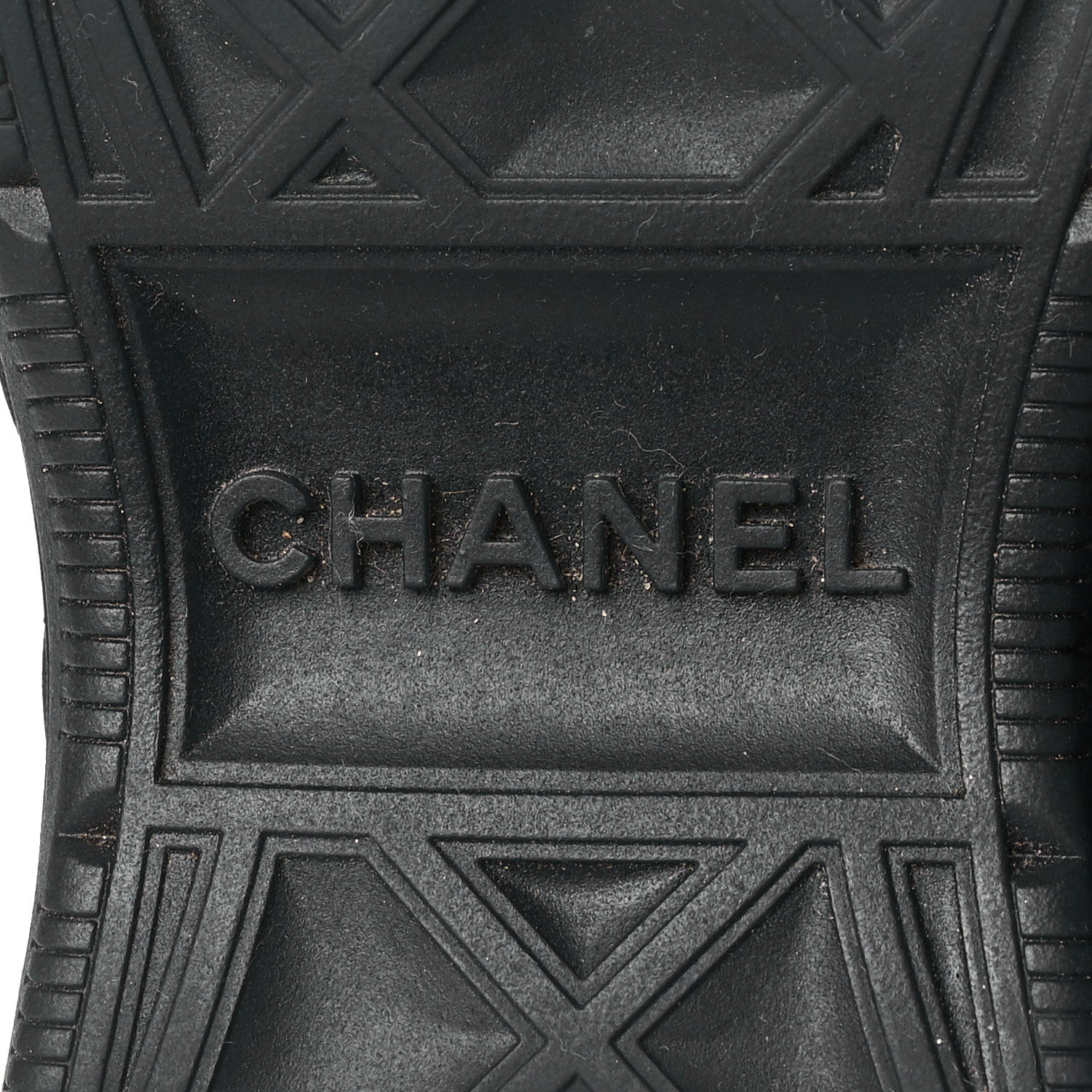 Chanel Suede Calfskin Mixed Fibers CC Sneakers 40 Black 7 of 10