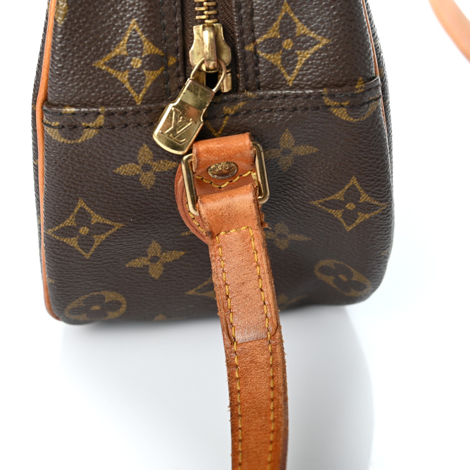 Louis Vuitton Monogram Blois 14 of 16