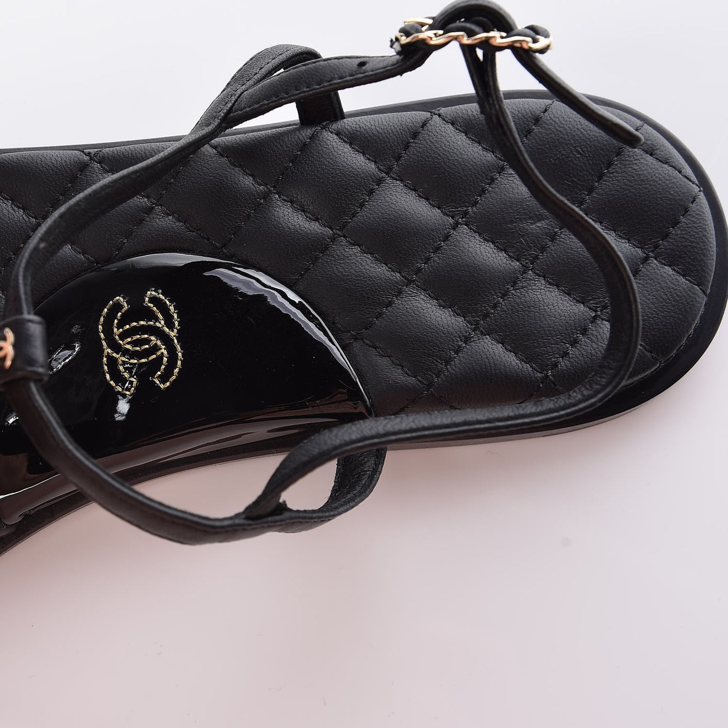 Lambskin Patent Calfskin CC Chain Thong Sandals 39 Black
