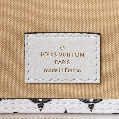 Louis Vuitton Monogram Giant Neverfull MM Kaki 9 of 11
