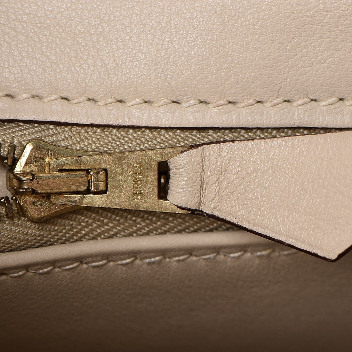 Hermes Swift Kelly Retourne 32 Parchemin 13 of 35