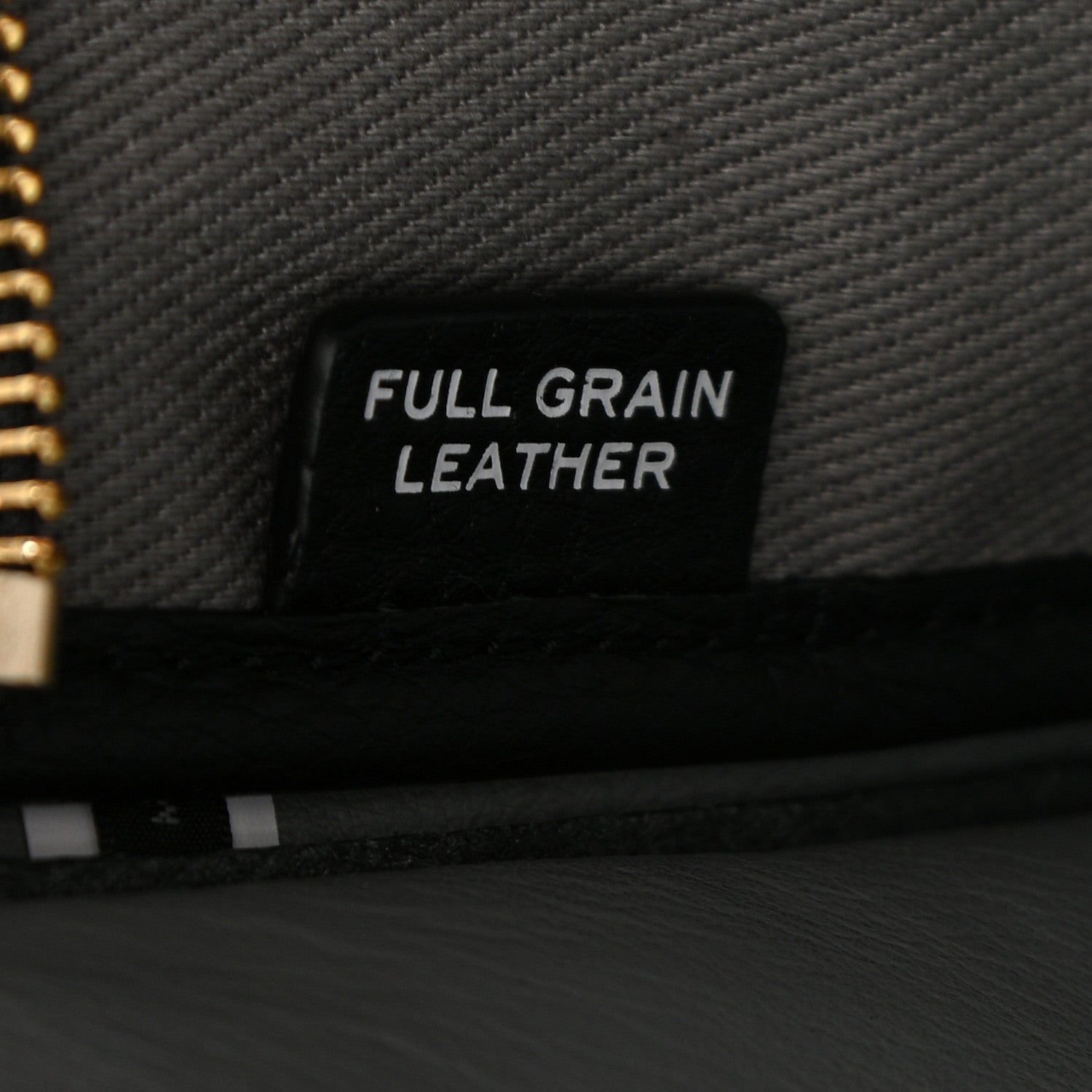 Marc Jacobs Grained Calfskin Small The Tote Bag Black 11 of 23