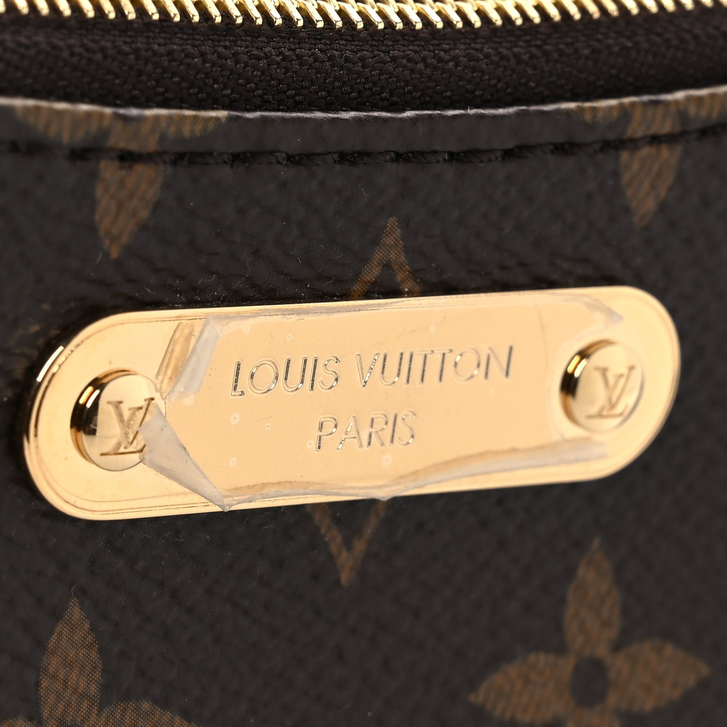 Monogram Liv Pochette