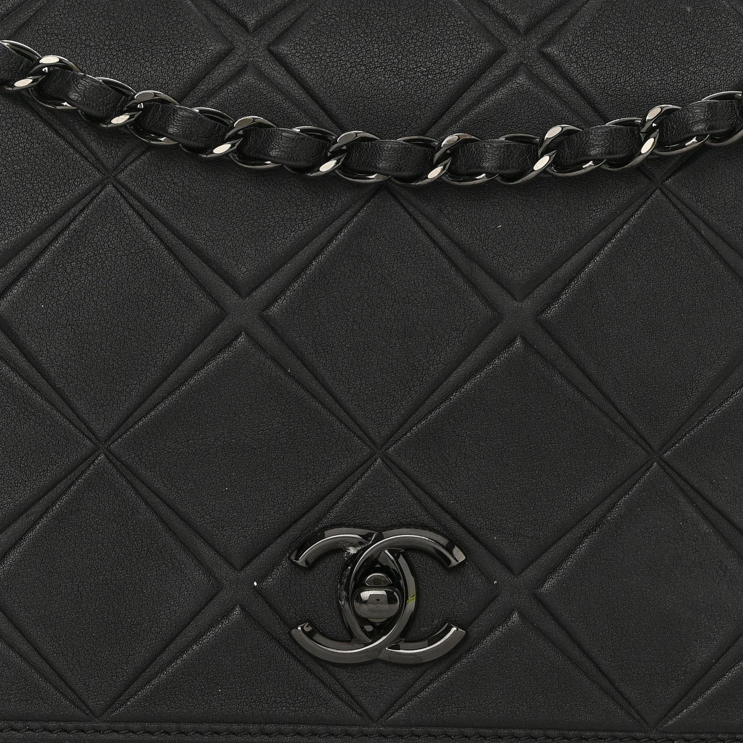 Calfskin Small Propeller Flap Black