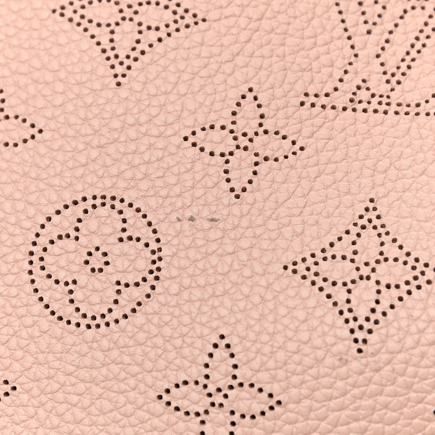 Louis Vuitton Mahina Babylone Chain BB Magnolia 10 of 10