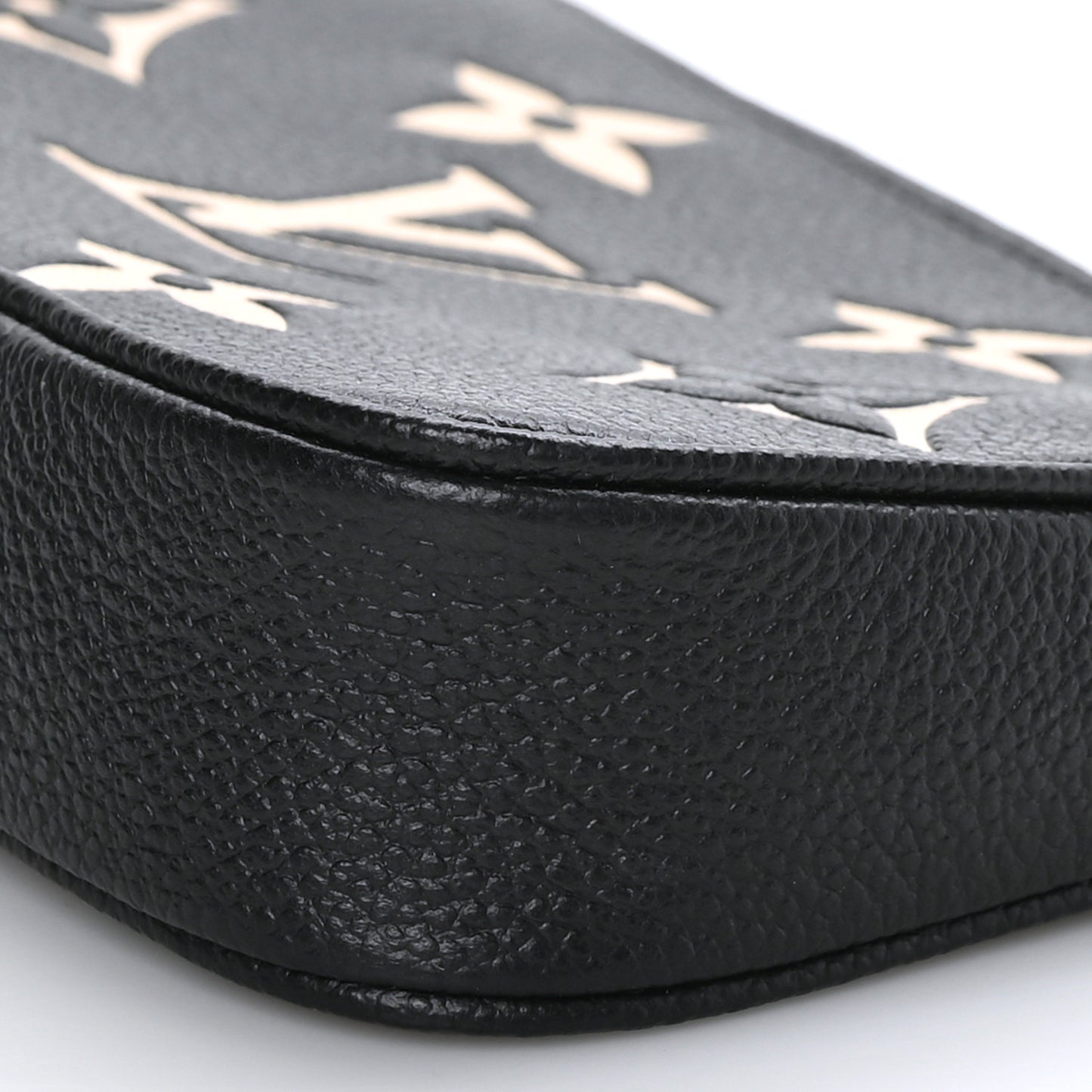 Empreinte Monogram Giant Mini Pochette Accessories Black