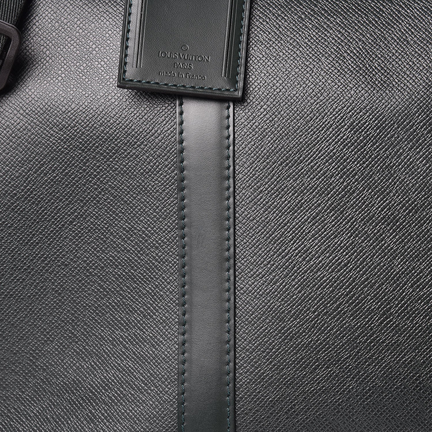 Louis Vuitton Taiga Kendall PM Epicea 9 of 18