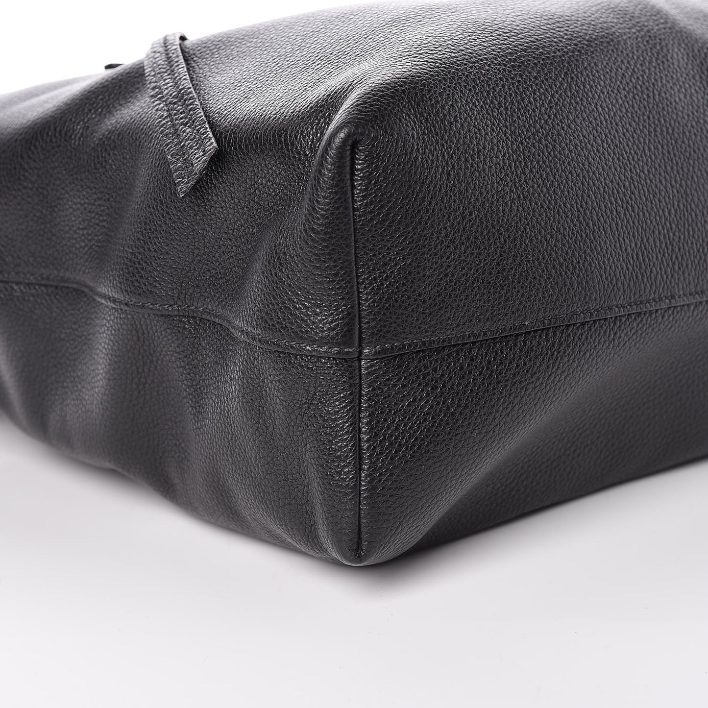 Vitello Daino Shopping Tote Black