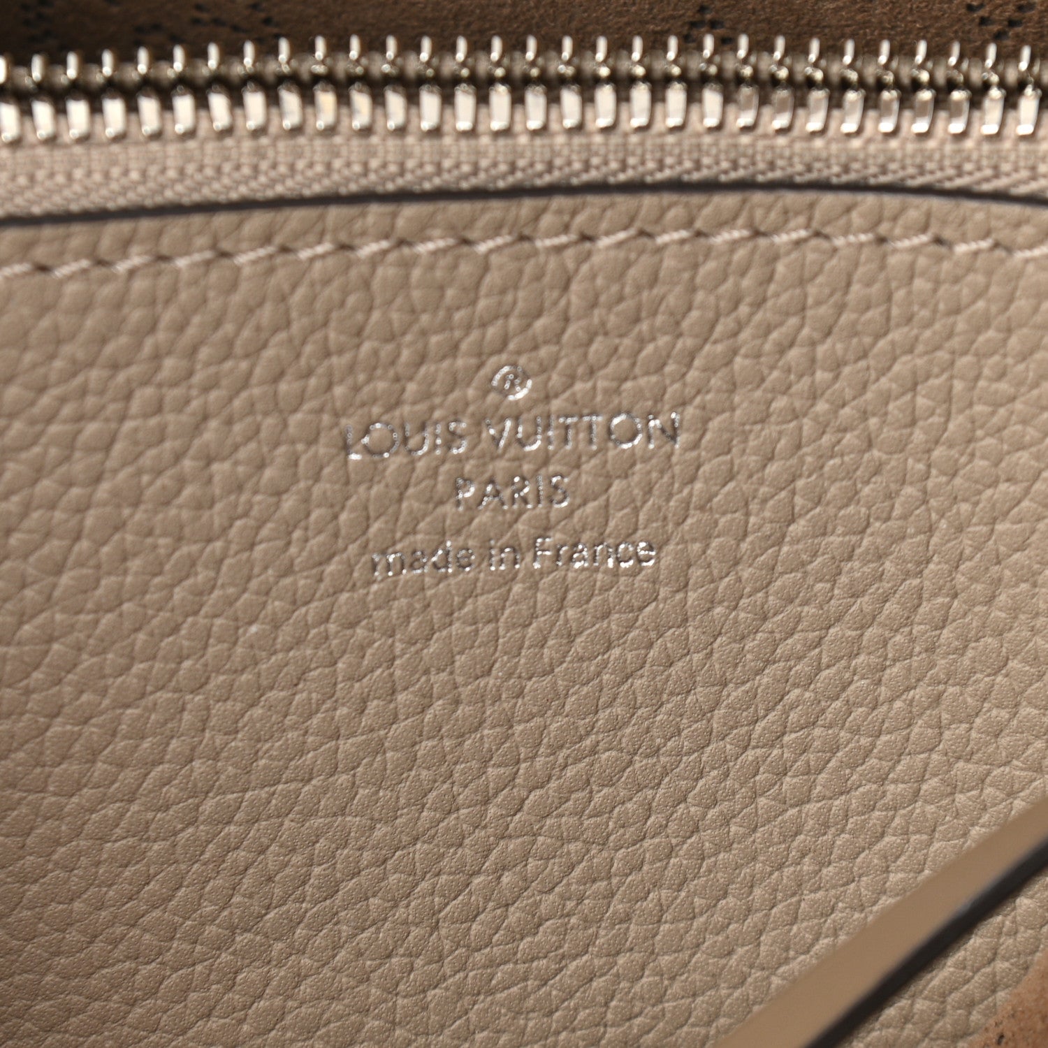 Louis Vuitton Mahina Muria Galet 5 of 8