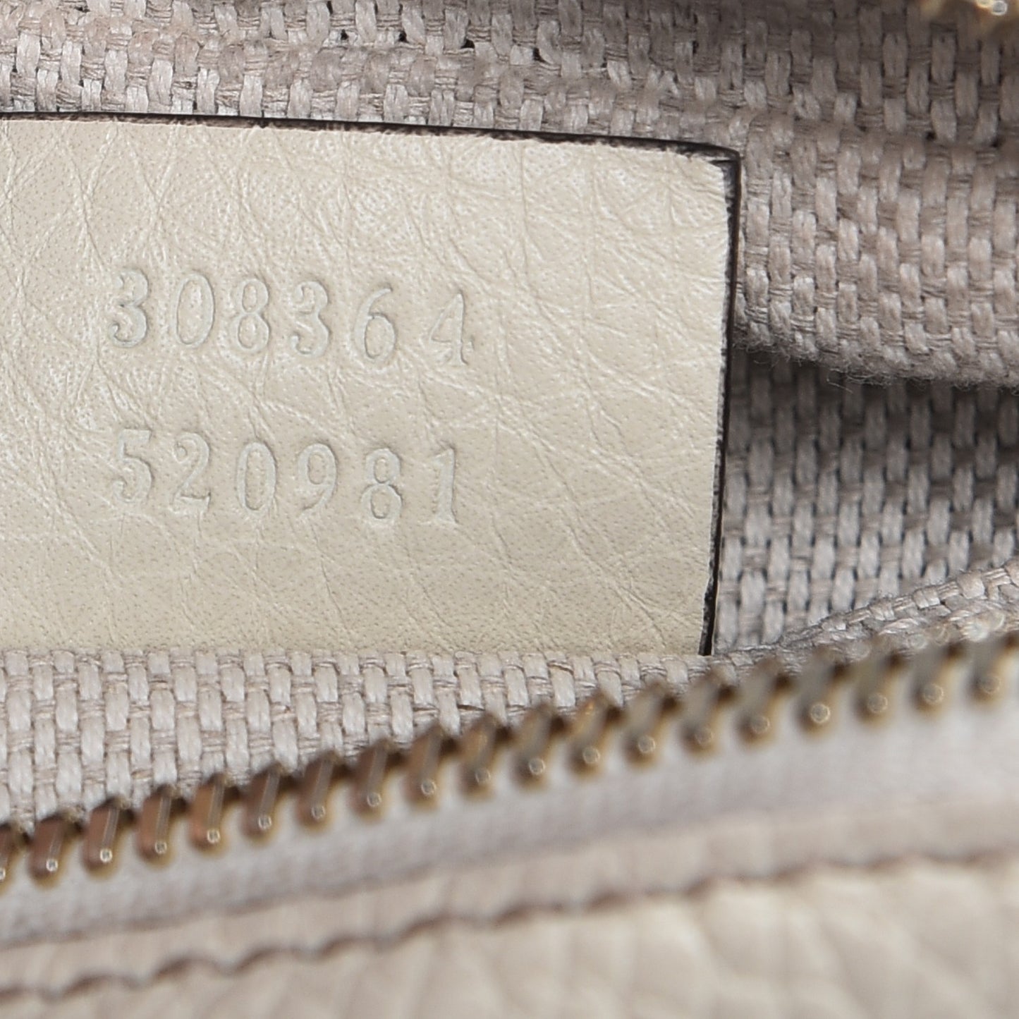 Pebbled Calfskin Small Soho Disco Bag Off White