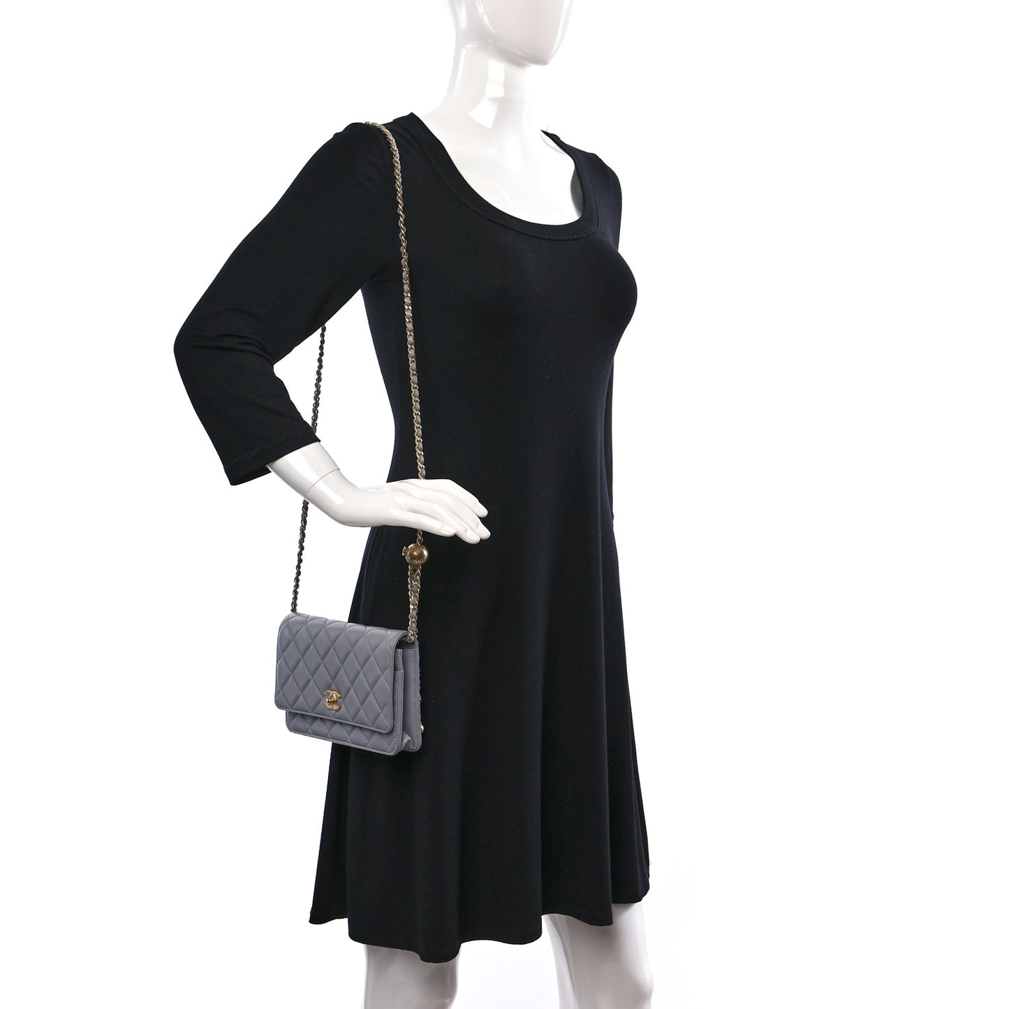 Lambskin Quilted CC Pearl Crush Wallet on Chain WOC Grey