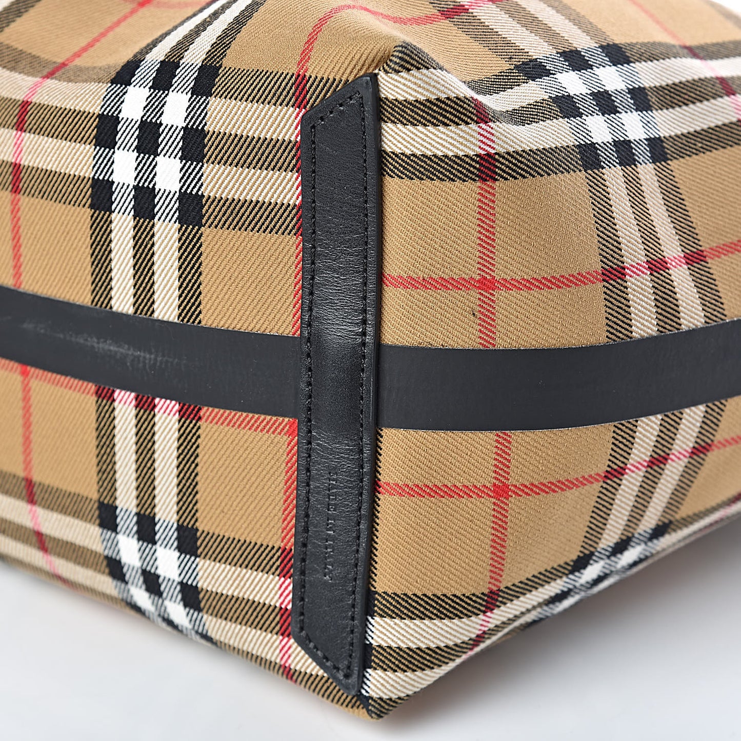 Vintage Check Medium The Giant Reversible Tote Antique Yellow Bright Red