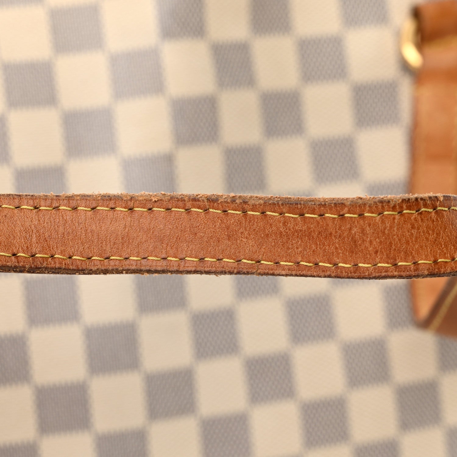 Louis Vuitton Damier Azur Totally MM 27 of 29