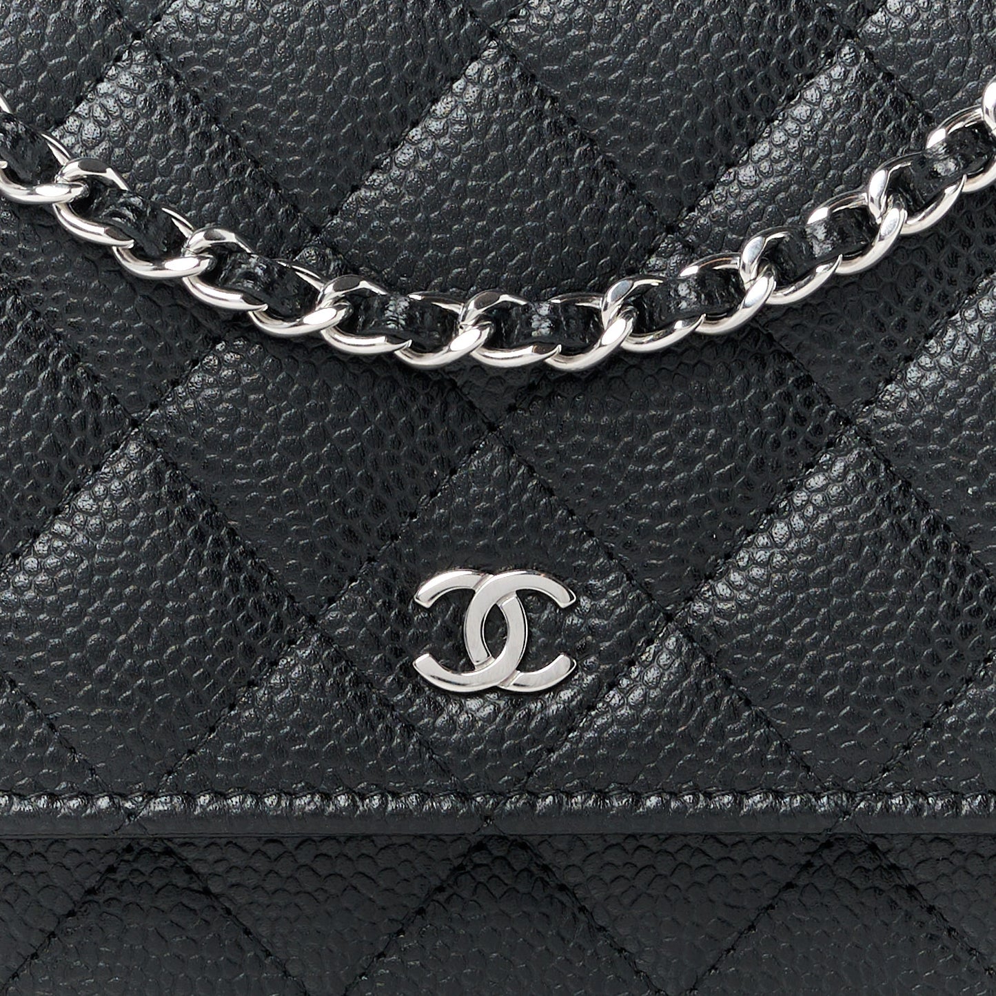 Caviar Quilted Wallet on Chain WOC Black