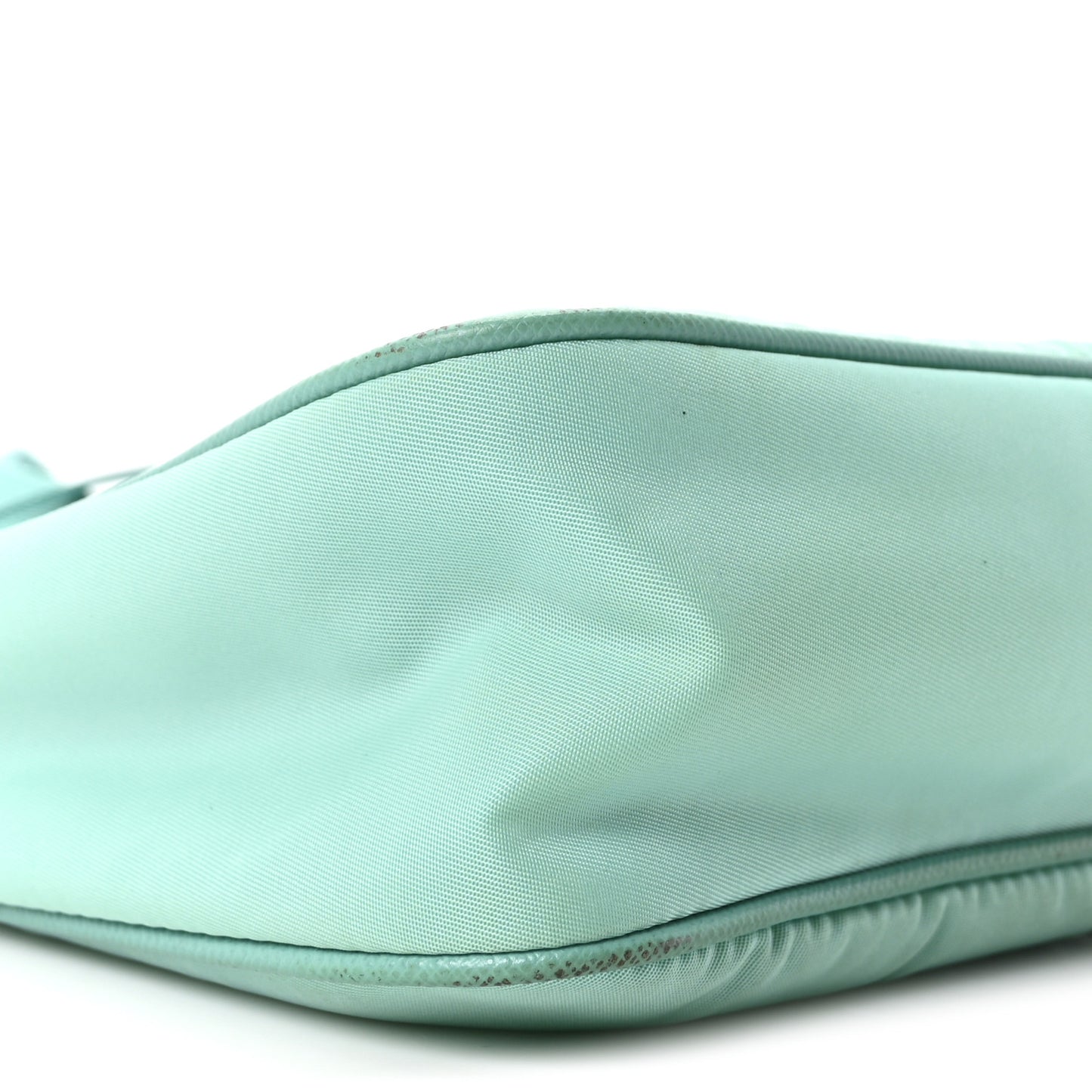 Nylon Saffiano Re-Edition 2005 Shoulder Bag Giada