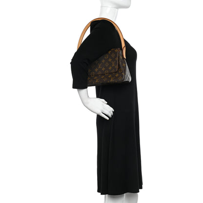 Louis Vuitton LOUIS VUITTON Monogram Mini Looping 2 of 9