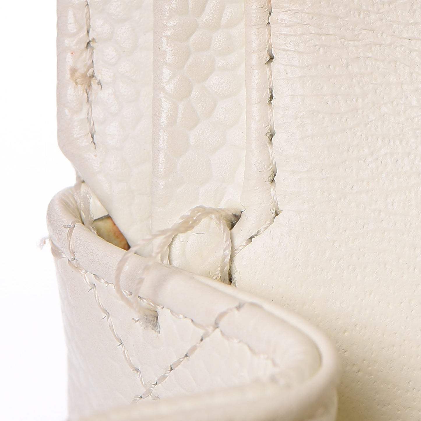 Caviar Quilted Medium Double Flap White
