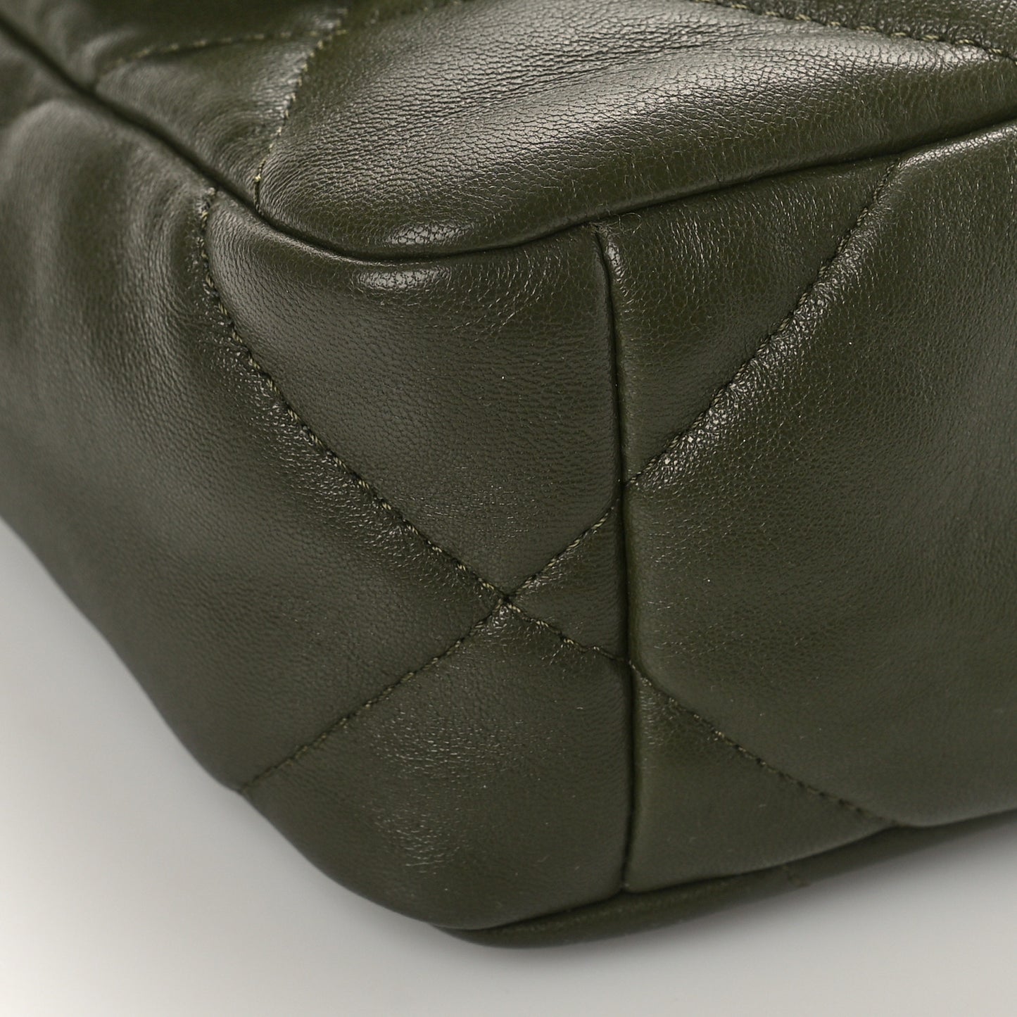 Lambskin Quilted Medium Chanel 19 Flap Khaki
