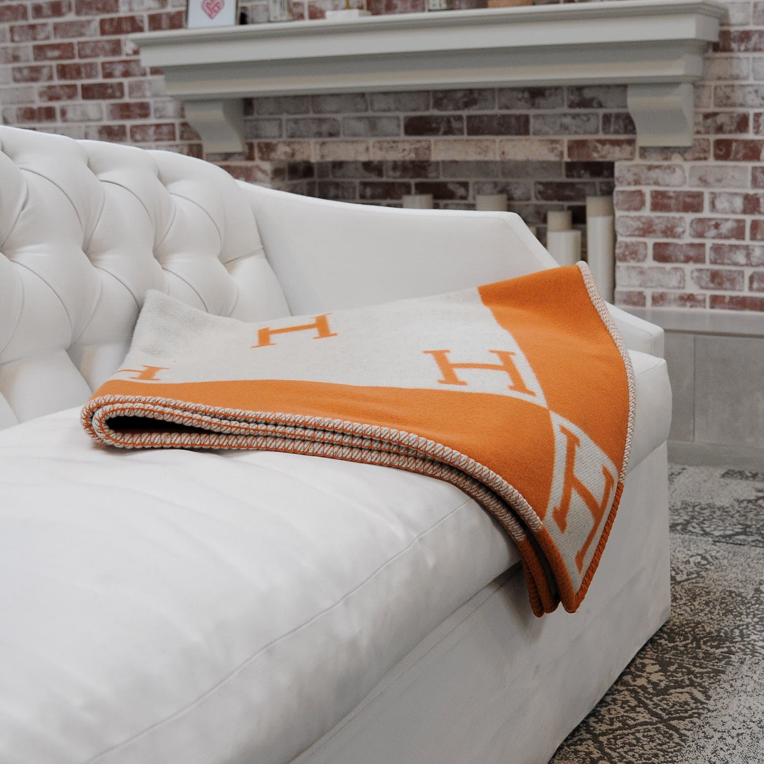 Hermes Wool Cashmere Signature Classic Avalon Blanket Ecru Potiron 2 of 5