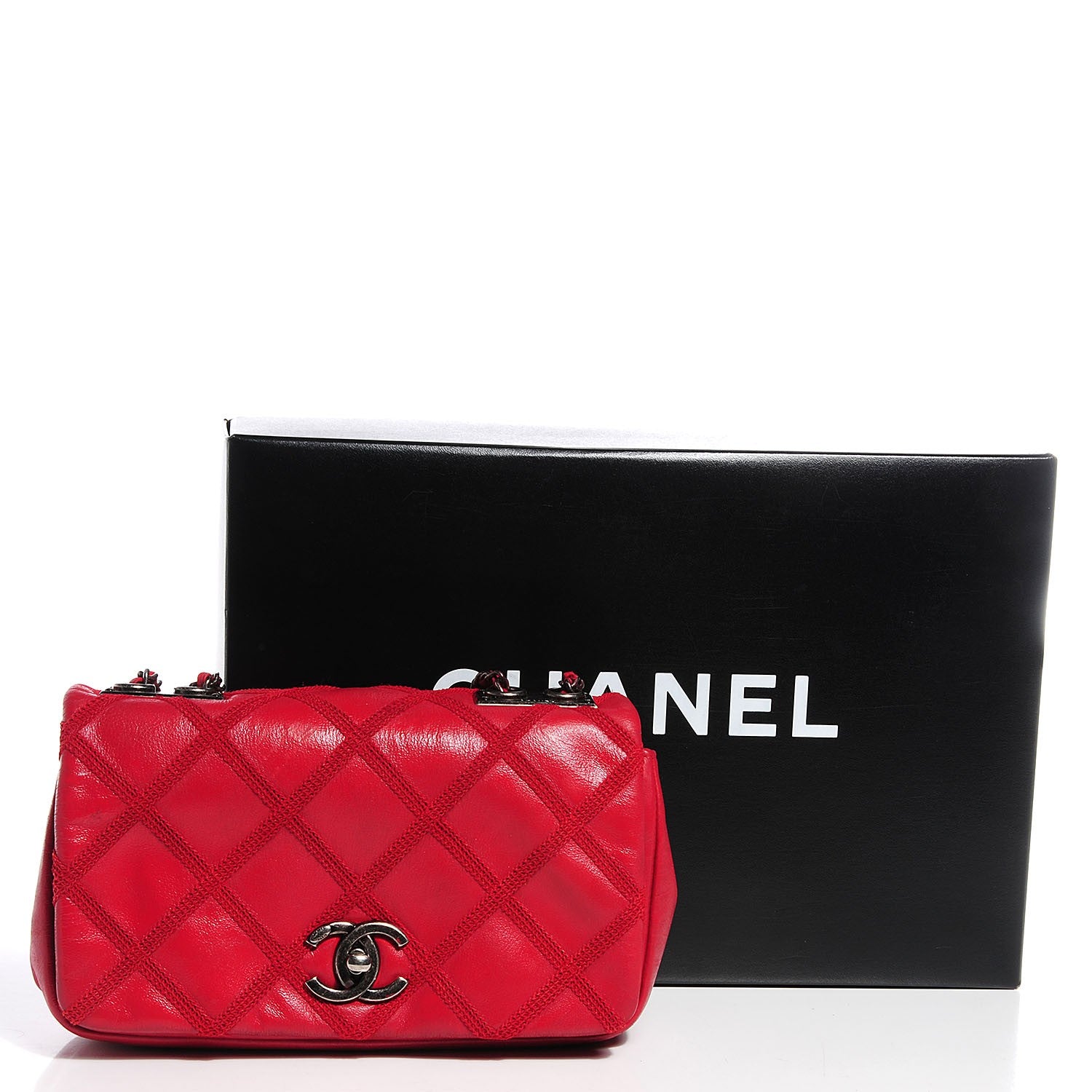 Chanel Iridescent Calfskin Diamond Embroidered Small Flap Red 7 of 10