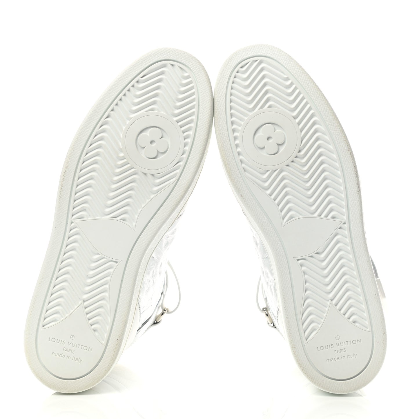 Metallic Calfskin Embossed Monogram Boombox Sneakers 39 White Silver