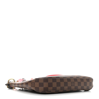 Louis Vuitton Damier Ebene South Bank Besace 4 of 11
