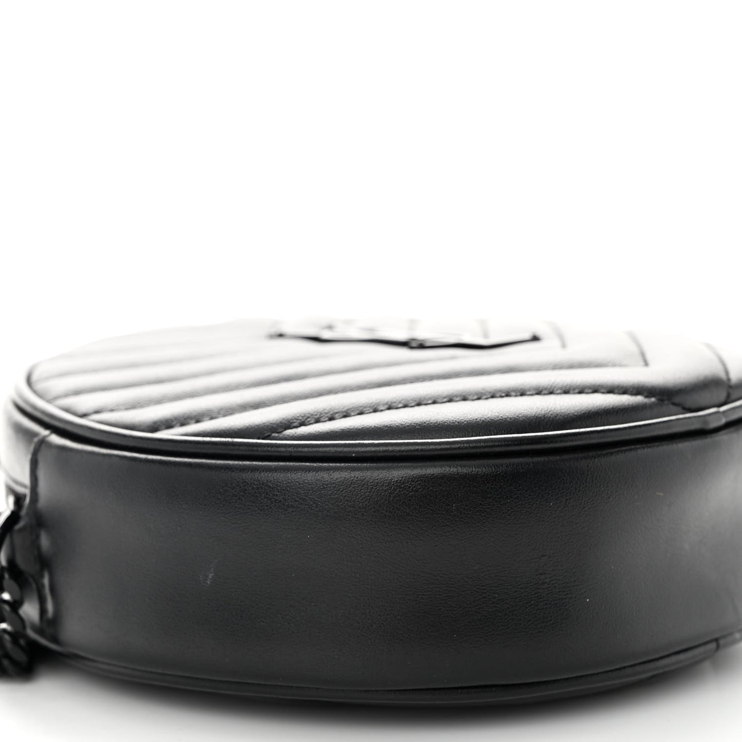 Calfskin Matelasse Chevron Round Vinyle Camera Bag Black