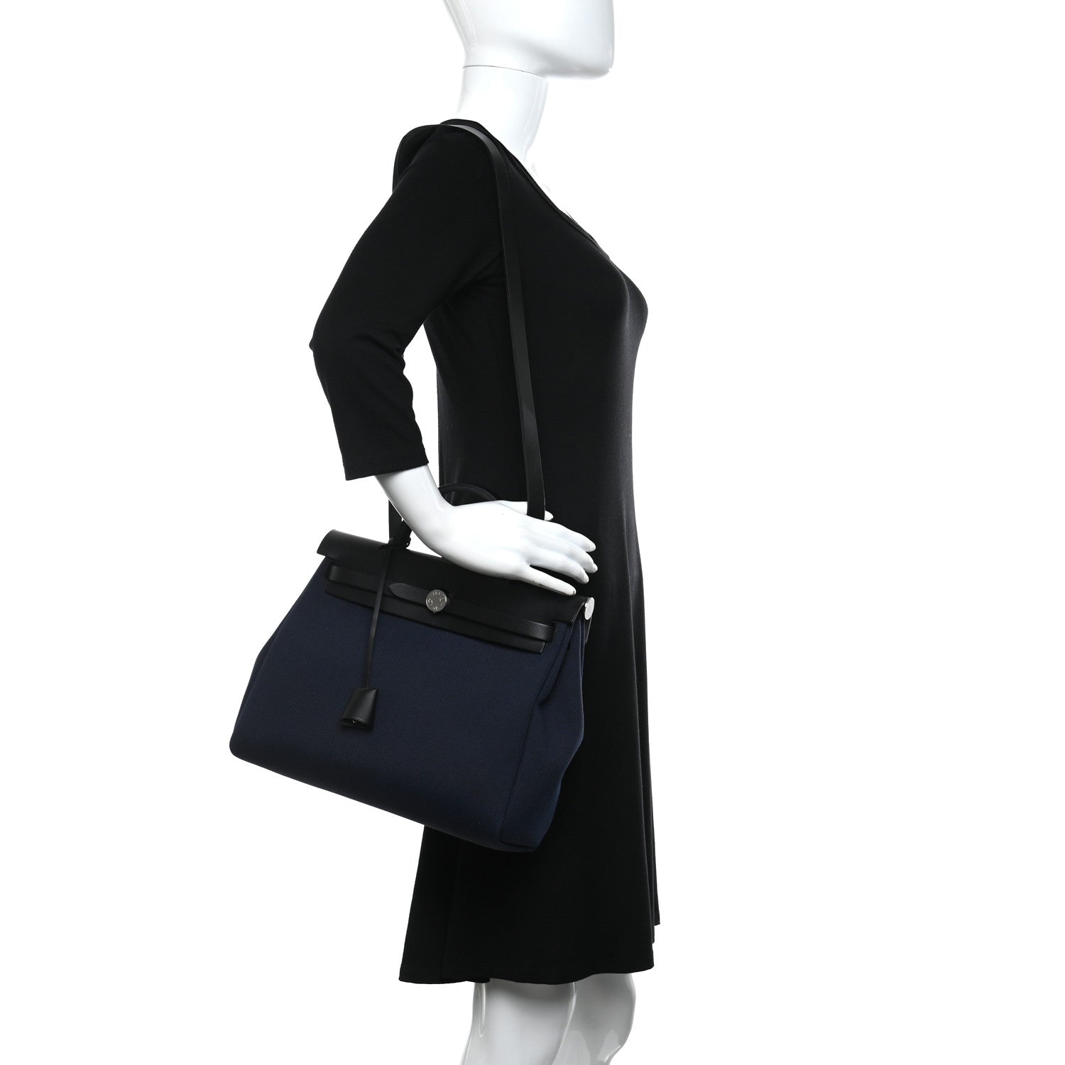 Hermes Military Toile Vache Hunter Herbag Zip Retourne 31 PM Bleu Marine Black 2 of 11