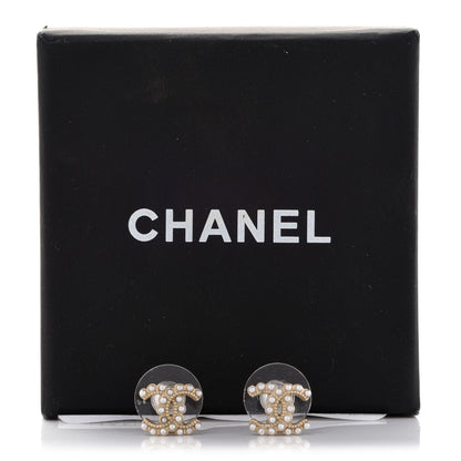 Chanel Pearl CC Earrings Light Gold 5 of 5