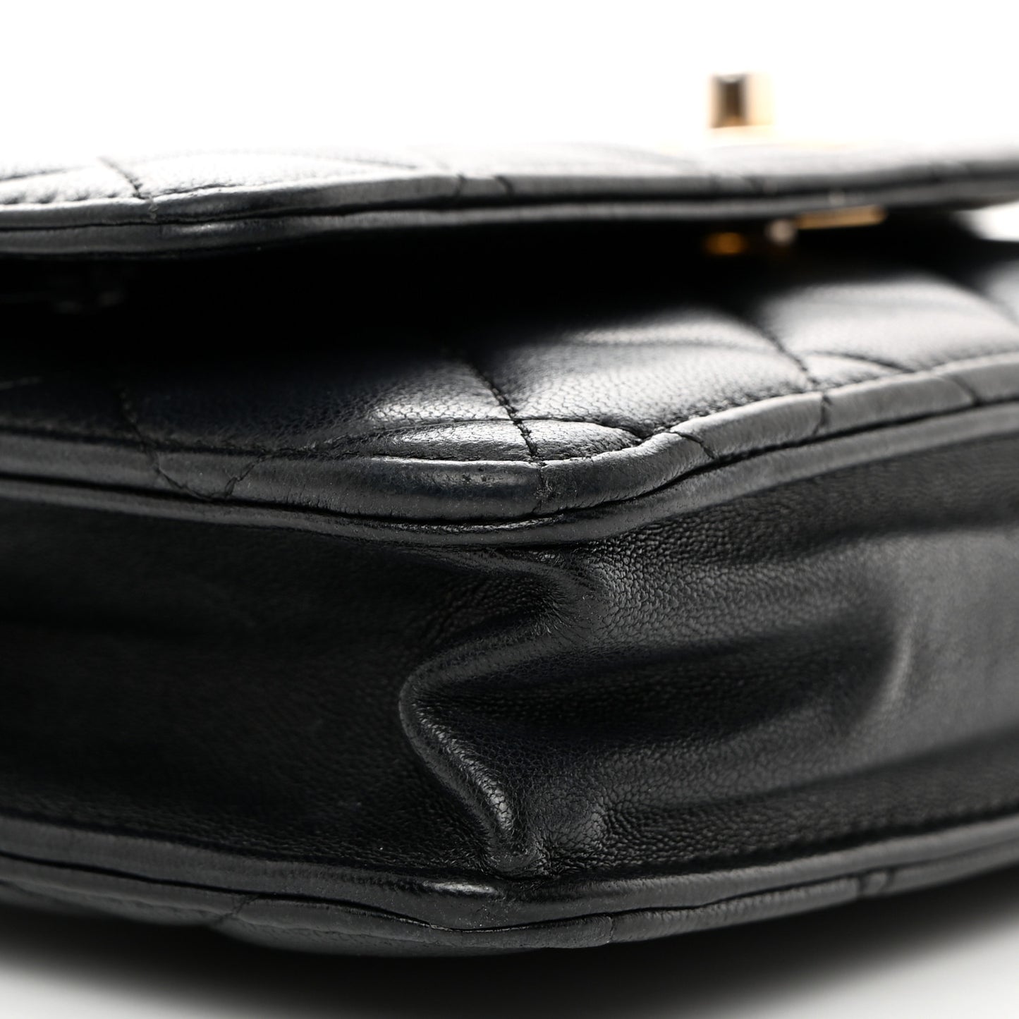 Lambskin Quilted CC Pearl Crush Wallet on Chain WOC Black