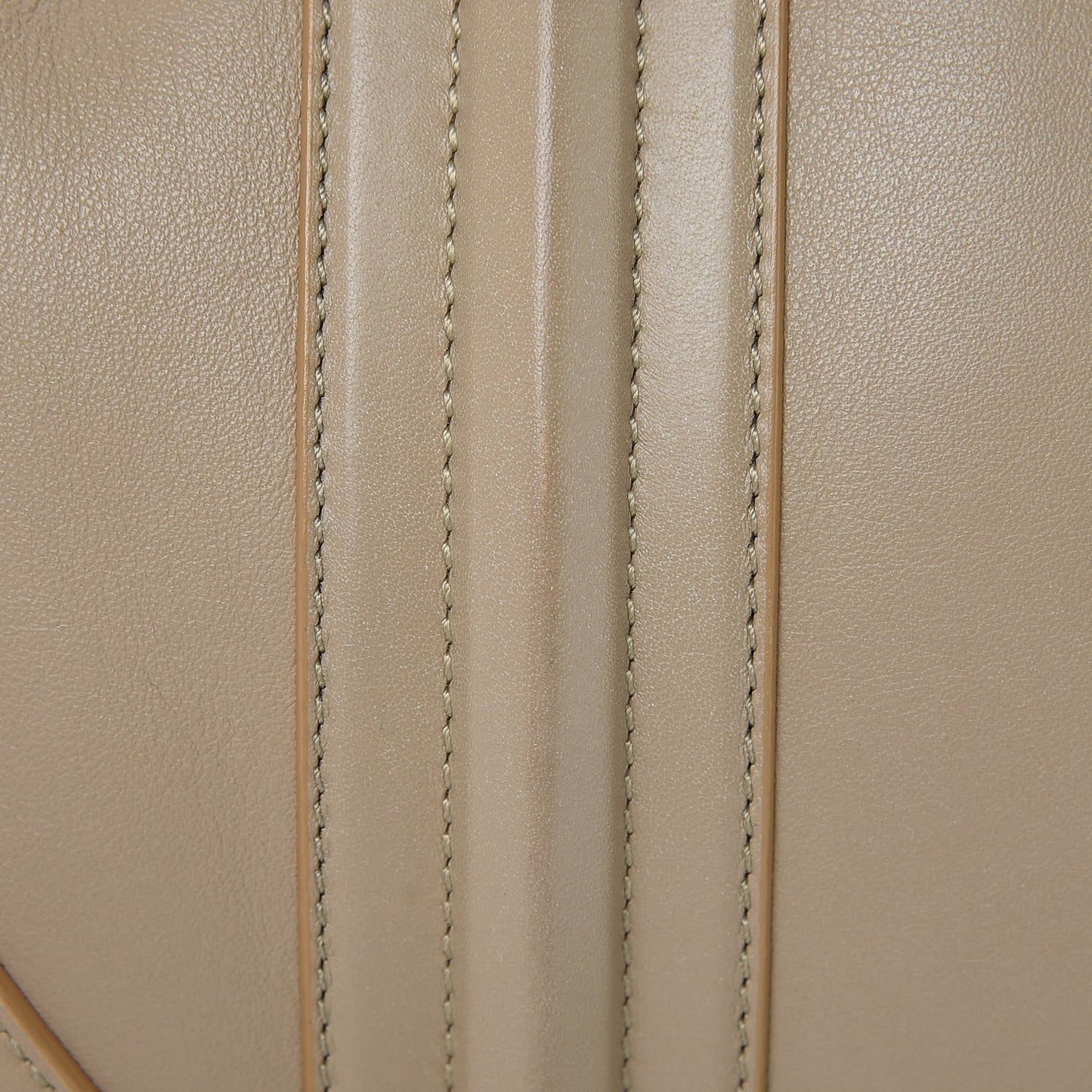 Calfskin Medium Lucrezia Beige