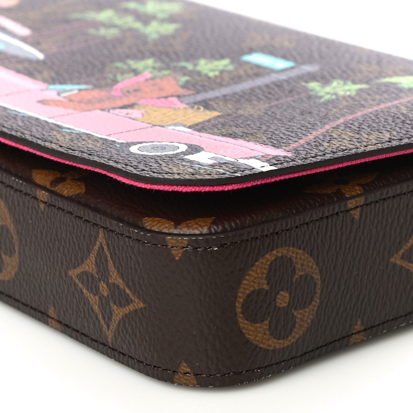 Monogram 2021 Christmas Animation Hollywood Pochette Felicie Chain Wallet Fuchsia