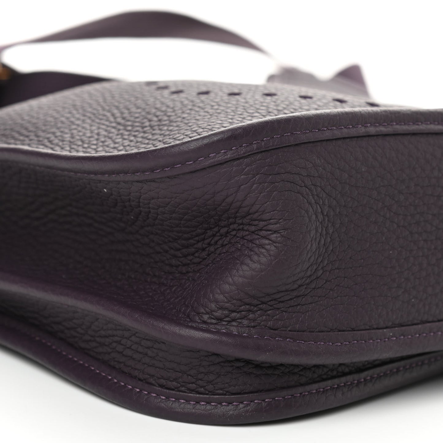 Taurillon Clemence Evelyne III PM Raisin