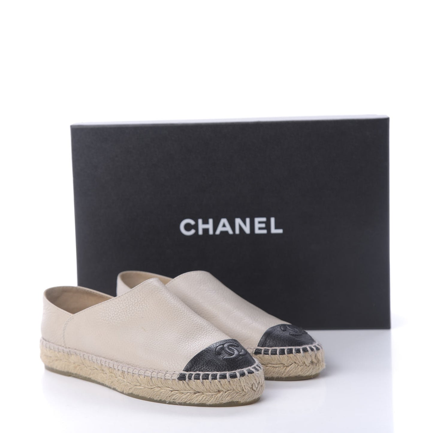 Grained Calfskin CC Espadrilles 35 Beige Black