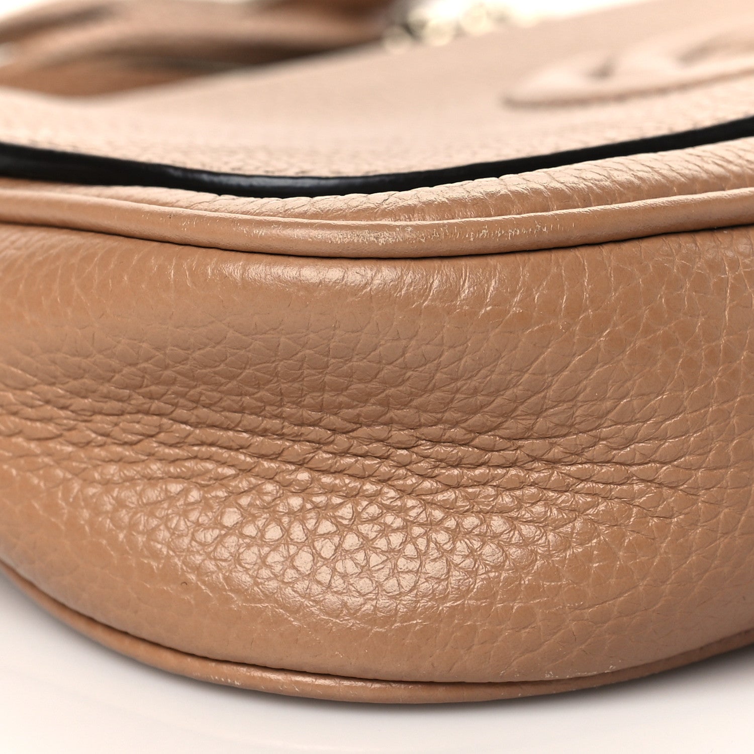 Gucci Pebbled Calfskin Medium Soho Flap Crossbody Camelia 10 of 11