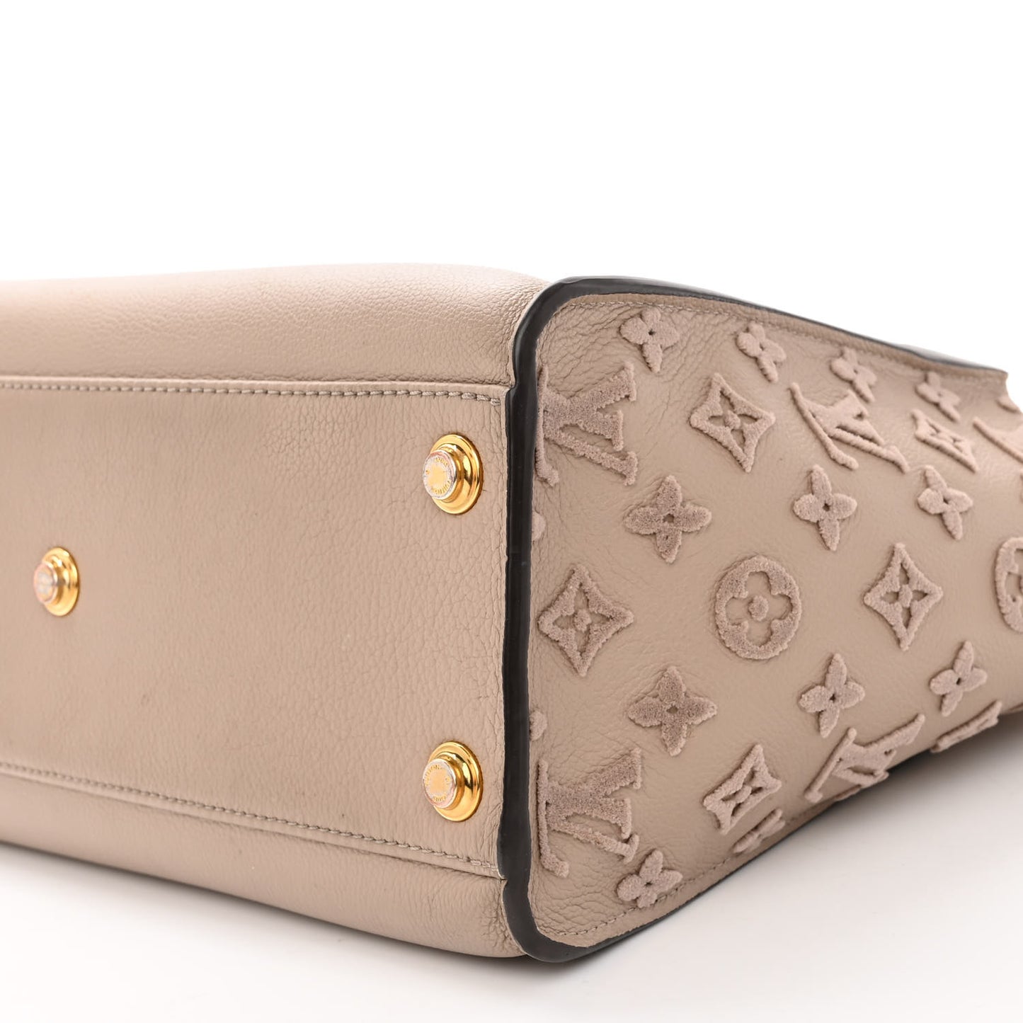 Calfskin Monogram Tufting On My Side Galet