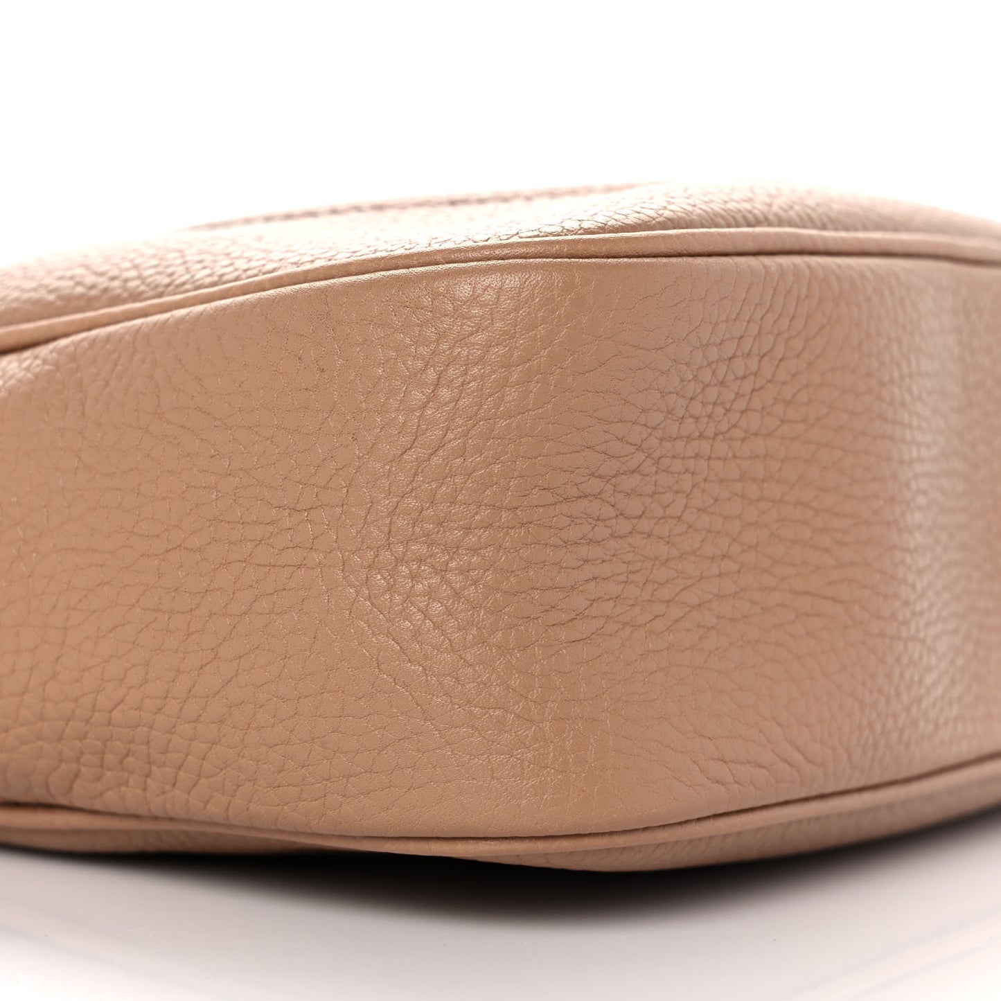 Pebbled Calfskin Small Soho Disco Bag Camelia