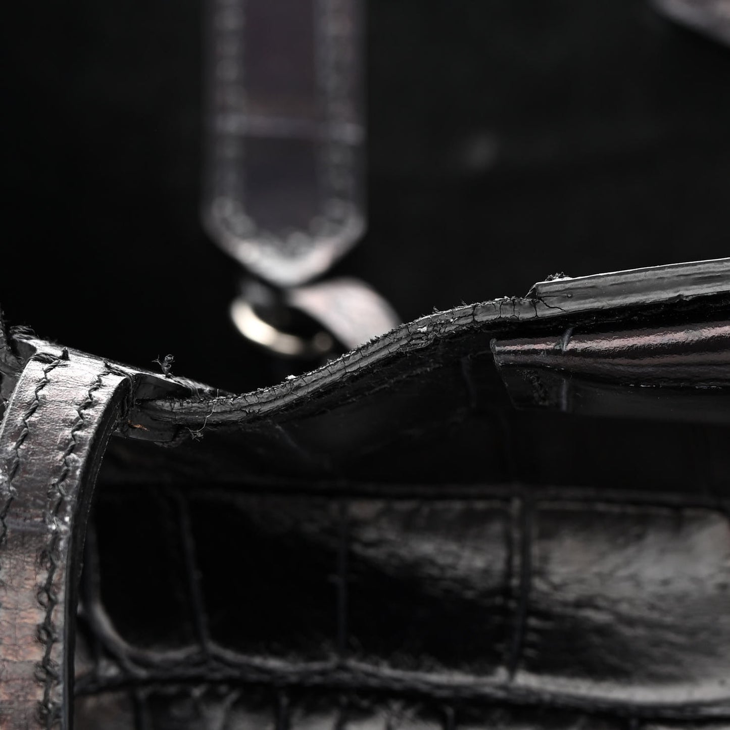 Calfskin Crocodile Embossed Medium Antigona Tote Black