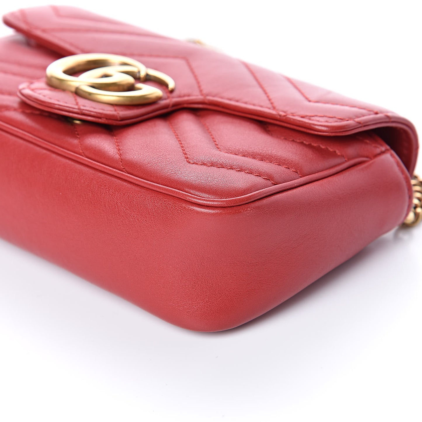 Calfskin Matelasse Super Mini GG Marmont Shoulder Bag Hibiscus Red