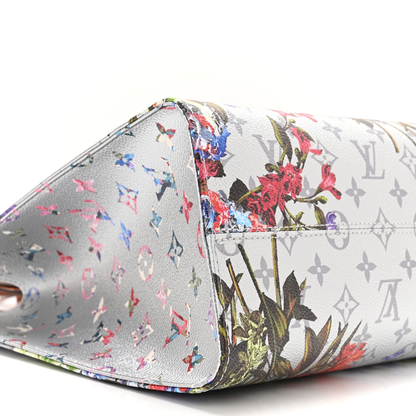 Metallic Monogram LV Garden OnTheGo MM Silver