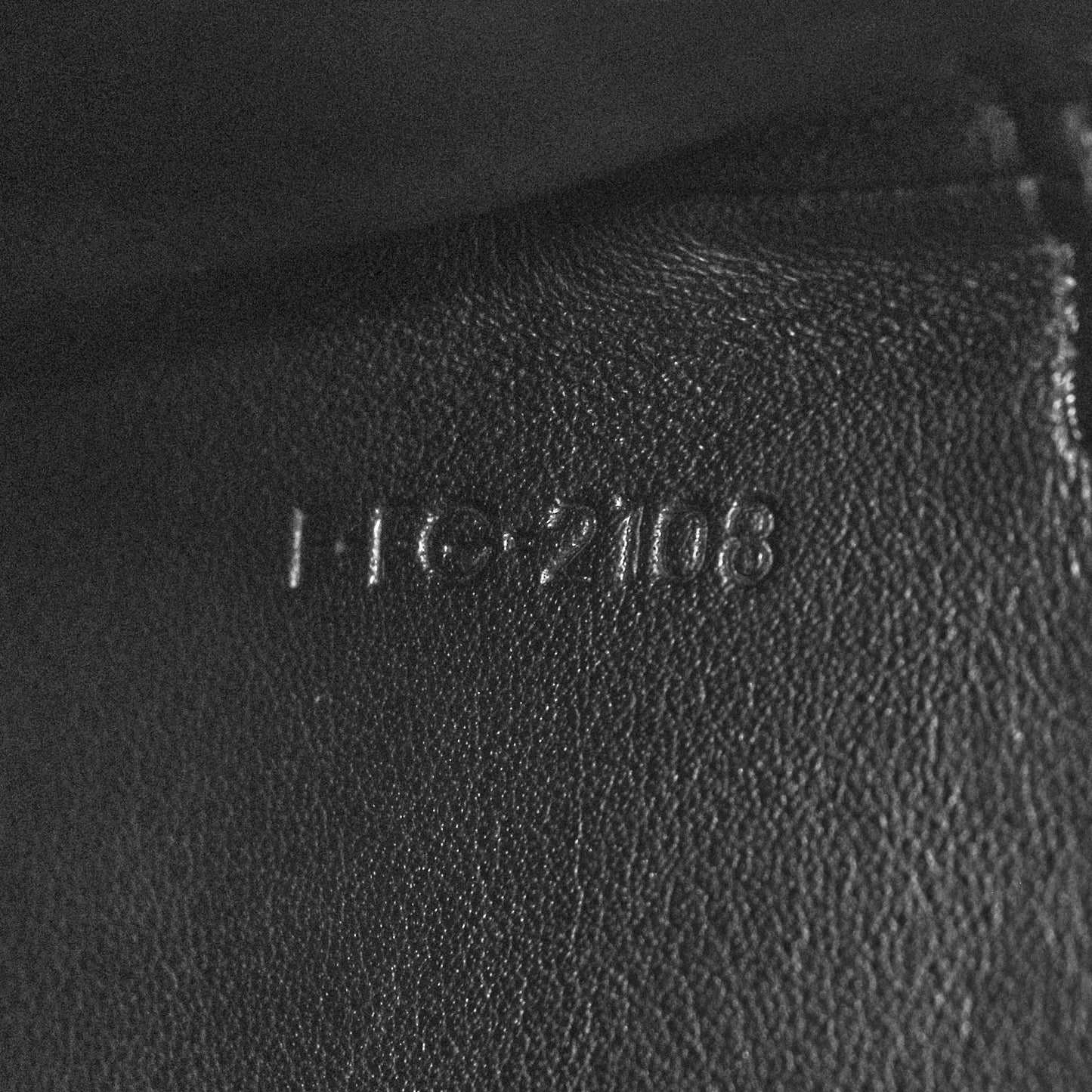 Calfskin Large Made In Clutch Pouch Black