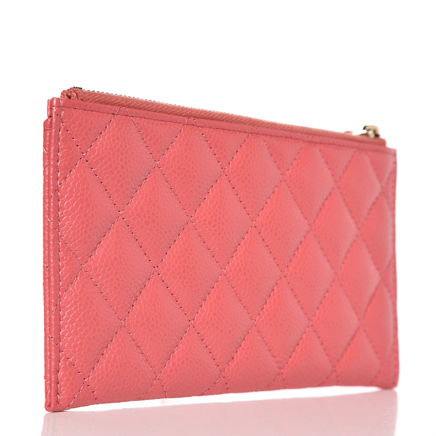 Iridescent Caviar Quilted Classic Zip Pouch Pink