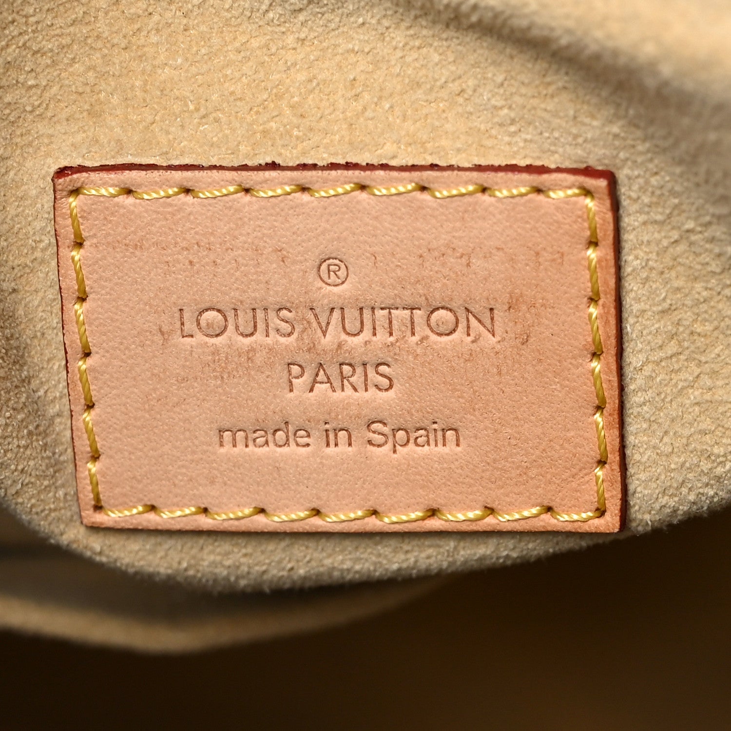 Louis Vuitton Monogram Artsy MM 6 of 10