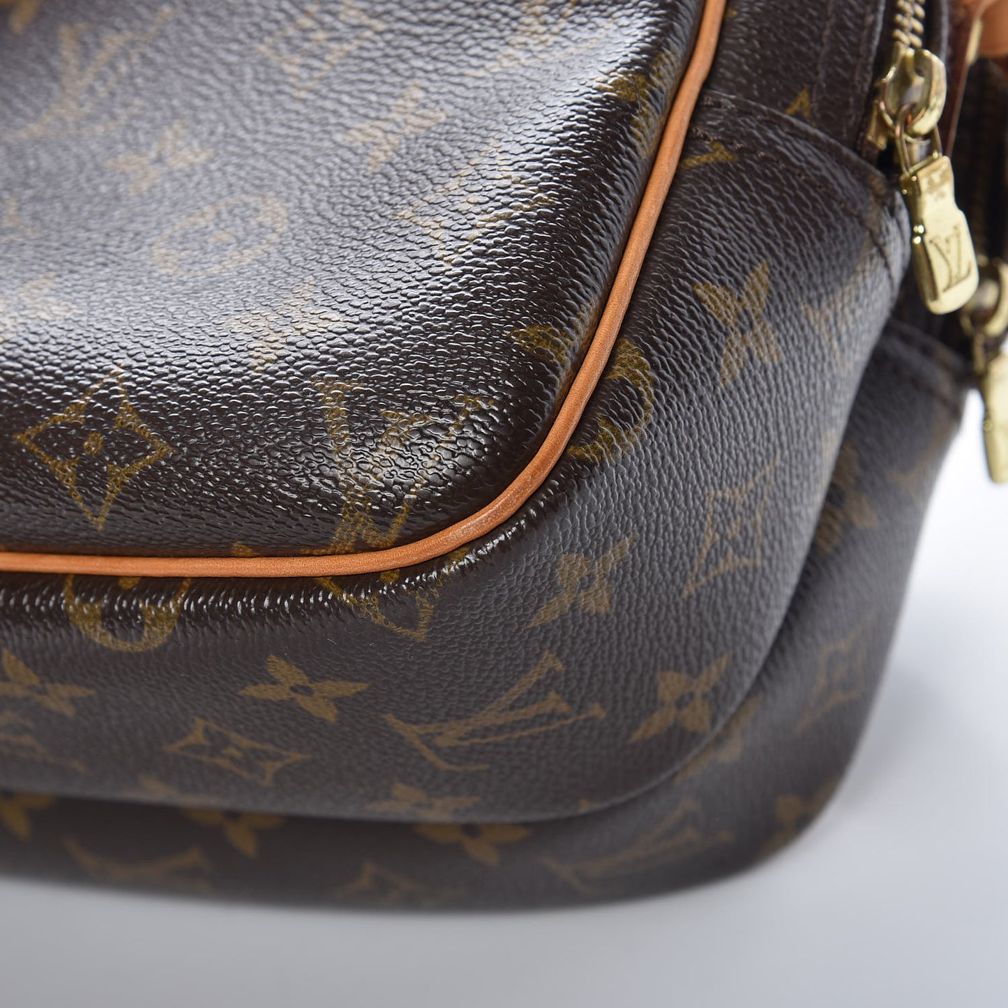 Monogram Reporter PM