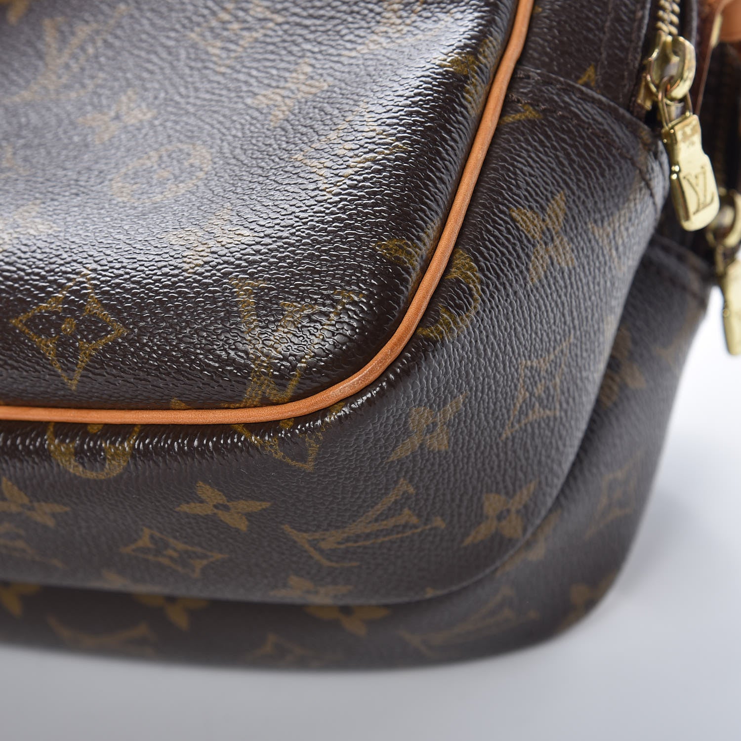 Louis Vuitton Monogram Reporter PM 13 of 13