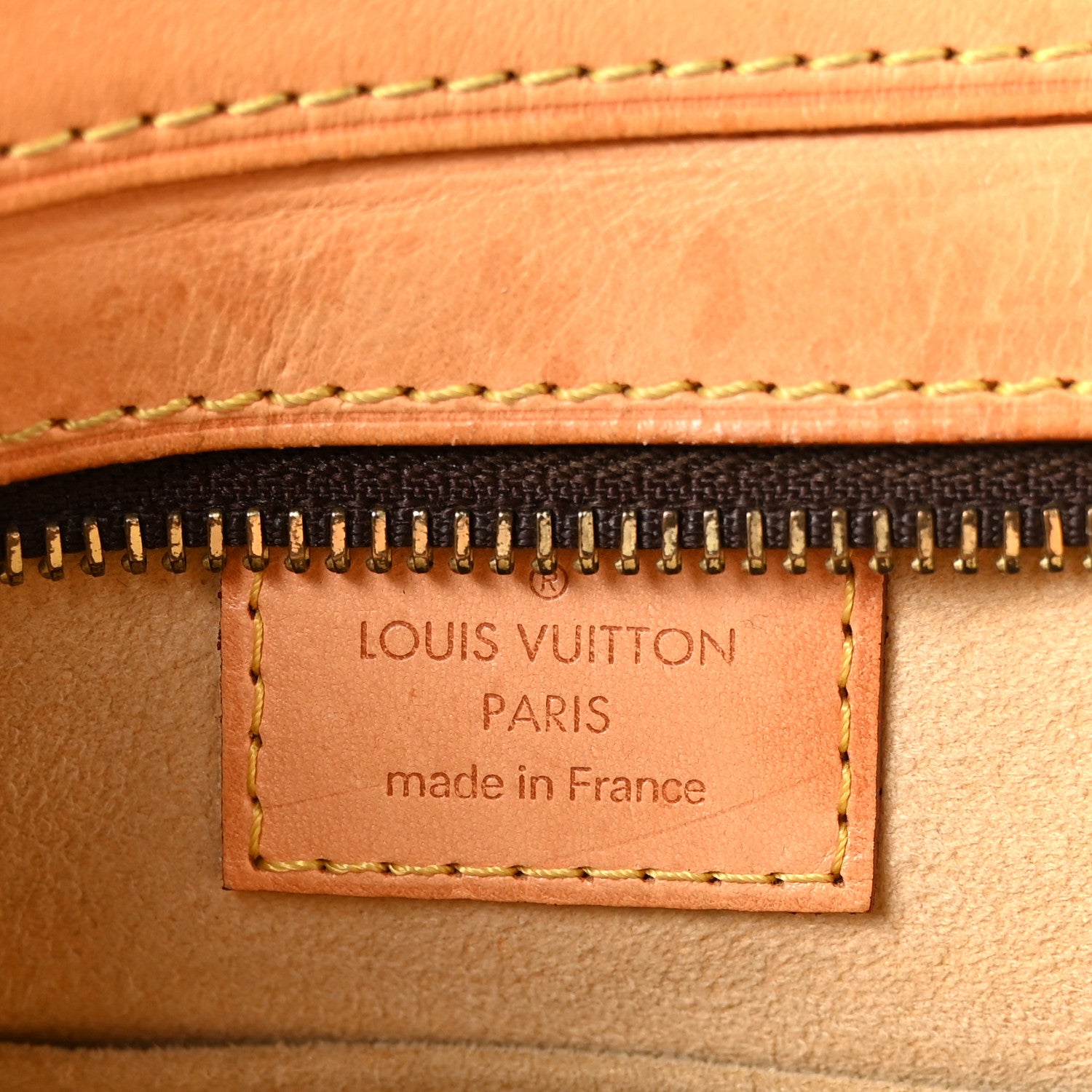 Louis Vuitton Monogram Hudson GM 6 of 16