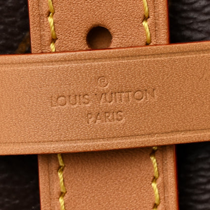 Louis Vuitton Monogram Carryall MM 6 of 10